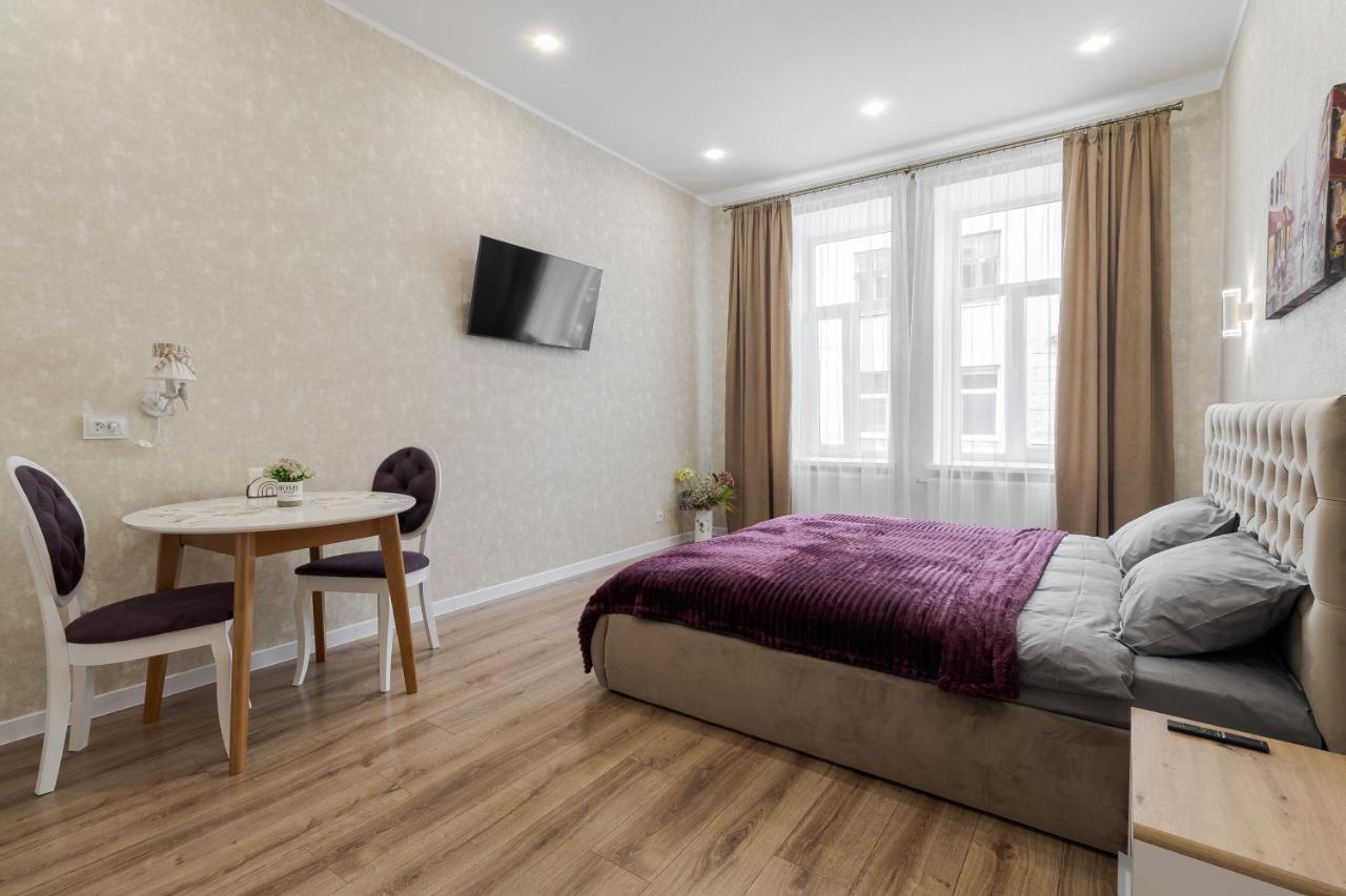 Luxury Flat In Downtown 2 Daire Lviv Dış mekan fotoğraf
